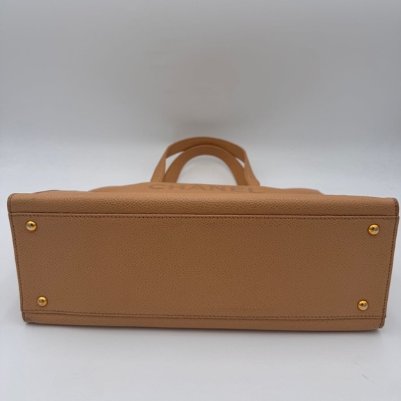 CHANEL Caviar LAX Tote - Picture 7 of 15